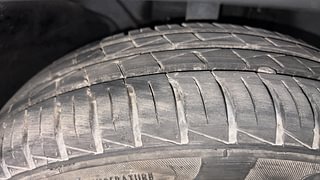 Used 2019 Renault Kwid CLIMBER 1.0 AMT Opt Petrol Automatic tyres RIGHT FRONT TYRE TREAD VIEW