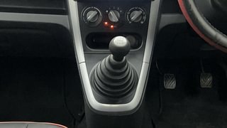 Used 2014 Maruti Suzuki Ritz Vxi BS-IV Petrol Manual interior GEAR  KNOB VIEW