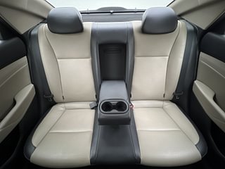 Used 2018 Hyundai Verna [2017-2020] 1.6 VTVT SX (O) AT Petrol Automatic interior REAR SEAT CONDITION VIEW