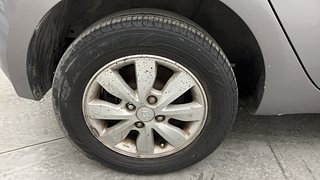 Used 2013 Hyundai i20 [2012-2014] Asta 1.4 CRDI Diesel Manual tyres RIGHT REAR TYRE RIM VIEW