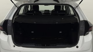 Used 2022 Tata Altroz XZA+ Petrol Automatic interior DICKY INSIDE VIEW