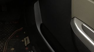 Used 2019 Maruti Suzuki Alto K10 [2014-2019] VXi Petrol Manual top_features Door pockets
