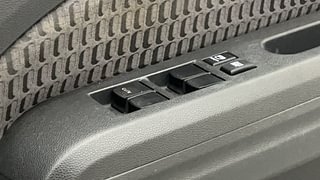Used 2014 Maruti Suzuki Ritz Vxi BS-IV Petrol Manual top_features Power windows