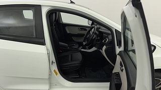 Used 2022 Tata Altroz XZA+ Petrol Automatic interior RIGHT SIDE FRONT DOOR CABIN VIEW