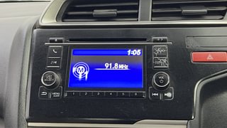 Used 2016 Honda Jazz V Petrol Petrol Manual top_features Integrated (in-dash) music system
