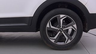Used 2019 Hyundai Creta [2018-2020] 1.6 SX OPT VTVT Petrol Manual tyres LEFT REAR TYRE RIM VIEW