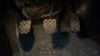 Used 2019 Volkswagen Polo [2017-2020] Highline Plus 1.5 (D) Diesel Manual interior PEDALS VIEW