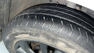 Used 2019 Honda Amaze [2018-2021] 1.2 VX i-VTEC Petrol Manual tyres RIGHT FRONT TYRE TREAD VIEW