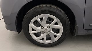 Used 2018 Hyundai Grand i10 [2017-2020] Sportz (O) 1.2 kappa VTVT Petrol Manual tyres LEFT FRONT TYRE RIM VIEW