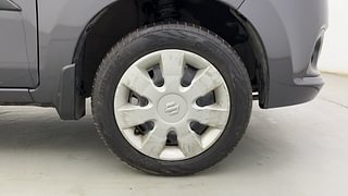 Used 2017 Maruti Suzuki Alto K10 [2014-2019] VXi Petrol Manual tyres RIGHT FRONT TYRE RIM VIEW
