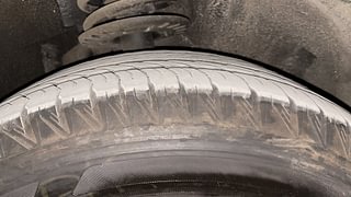 Used 2022 Mahindra XUV700 AX 7 Petrol AT Luxury Pack 7 STR Petrol Automatic tyres RIGHT FRONT TYRE TREAD VIEW