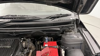 Used 2017 maruti-suzuki Ciaz Alpha Petrol Petrol Manual engine ENGINE LEFT SIDE HINGE & APRON VIEW