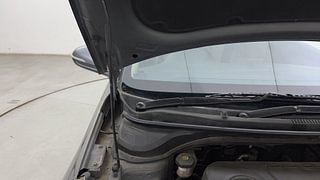 Used 2018 Hyundai Verna [2017-2020] 1.6 VTVT SX (O) AT Petrol Automatic engine ENGINE RIGHT SIDE HINGE & APRON VIEW
