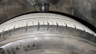 Used 2021 Hyundai Grand i10 Nios Asta 1.2 Kappa VTVT Petrol Manual tyres RIGHT FRONT TYRE TREAD VIEW