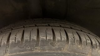 Used 2015 Hyundai Grand i10 [2013-2017] Asta 1.2 Kappa VTVT Petrol Manual tyres RIGHT REAR TYRE TREAD VIEW