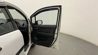 Used 2014 Maruti Suzuki Ritz Vxi BS-IV Petrol Manual interior RIGHT FRONT DOOR OPEN VIEW