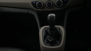 Used 2018 Hyundai Grand i10 Magna 1.2 Kappa VTVT Petrol Manual interior GEAR  KNOB VIEW
