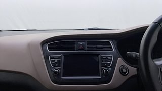 Used 2020 Hyundai Elite i20 [2018-2020] Asta (O) CVT Petrol Automatic top_features Integrated (in-dash) music system