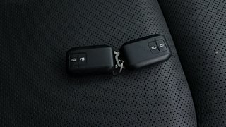 Used 2022 Toyota Urban Cruiser Hyryder V Neodrive AT Petrol Automatic extra CAR KEY VIEW