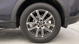 Used 2022 Mahindra XUV700 AX 7 Petrol AT Luxury Pack 7 STR Petrol Automatic tyres LEFT REAR TYRE RIM VIEW