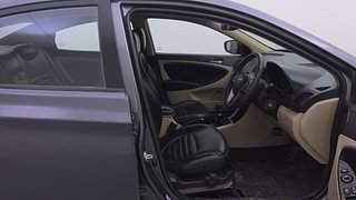 Used 2016 Hyundai Fluidic Verna 4S [2015-2017] 1.6 CRDi SX Diesel Manual interior RIGHT SIDE FRONT DOOR CABIN VIEW