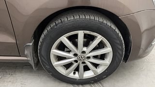 Used 2019 Volkswagen Polo [2017-2020] Highline Plus 1.5 (D) Diesel Manual tyres RIGHT FRONT TYRE RIM VIEW