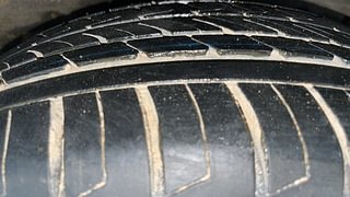 Used 2017 maruti-suzuki Ciaz Alpha Petrol Petrol Manual tyres RIGHT FRONT TYRE TREAD VIEW