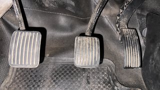 Used 2016 Hyundai Grand i10 Asta 1.2 Kappa VTVT (O) Petrol Manual interior PEDALS VIEW