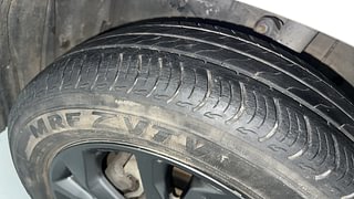 Used 2019 Honda Amaze [2018-2021] 1.2 VX i-VTEC Petrol Manual tyres LEFT FRONT TYRE TREAD VIEW