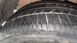 Used 2020 Hyundai Elite i20 [2018-2020] Asta (O) CVT Petrol Automatic tyres RIGHT REAR TYRE TREAD VIEW