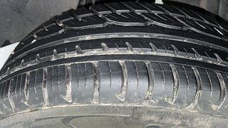 Used 2016 Renault Duster [2015-2020] RXL Petrol Petrol Manual tyres RIGHT REAR TYRE TREAD VIEW