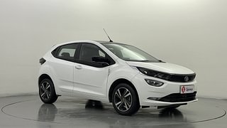 Used 2022 Tata Altroz XZA+ Petrol Automatic exterior RIGHT FRONT CORNER VIEW