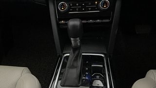 Used 2022 Mahindra XUV700 AX 7 Petrol AT Luxury Pack 7 STR Petrol Automatic interior GEAR  KNOB VIEW