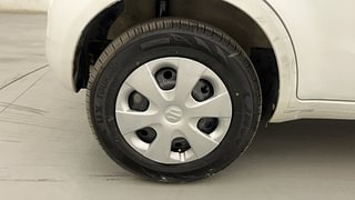 Used 2014 Maruti Suzuki Ritz Vxi BS-IV Petrol Manual tyres RIGHT REAR TYRE RIM VIEW