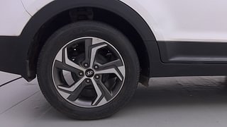 Used 2019 Hyundai Creta [2018-2020] 1.6 SX OPT VTVT Petrol Manual tyres RIGHT REAR TYRE RIM VIEW