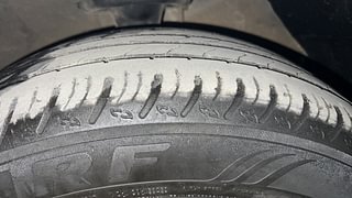Used 2012 Hyundai Verna [2011-2015] Fluidic 1.6 VTVT SX AT Petrol Automatic tyres RIGHT FRONT TYRE TREAD VIEW