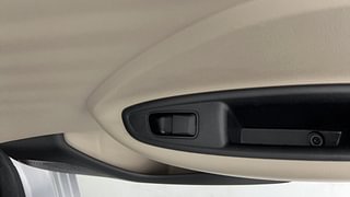 Used 2019 Hyundai New Santro 1.1 Magna Petrol Manual top_features Rear power window