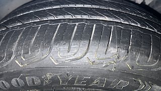 Used 2022 Tata Altroz XZA+ Petrol Automatic tyres RIGHT FRONT TYRE TREAD VIEW