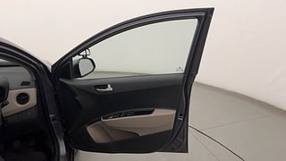Used 2018 Hyundai Grand i10 [2017-2020] Sportz (O) 1.2 kappa VTVT Petrol Manual interior RIGHT FRONT DOOR OPEN VIEW