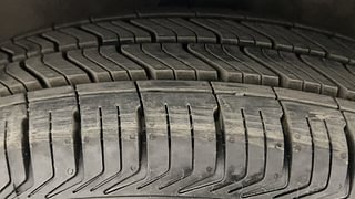 Used 2014 Maruti Suzuki Ritz Vxi BS-IV Petrol Manual tyres LEFT FRONT TYRE TREAD VIEW