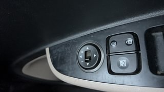 Used 2018 Hyundai Grand i10 [2017-2020] Magna 1.2 Kappa VTVT CNG (outside fitted) Petrol+cng Manual top_features Adjustable ORVM