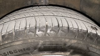 Used 2018 Hyundai Grand i10 Magna 1.2 Kappa VTVT Petrol Manual tyres RIGHT FRONT TYRE TREAD VIEW