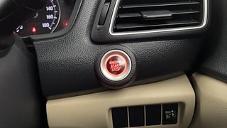 Used 2019 Honda Amaze [2018-2021] 1.2 VX i-VTEC Petrol Manual top_features Keyless start
