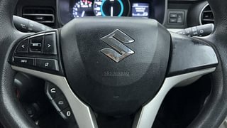 Used 2019 Maruti Suzuki Ignis [2017-2020] Zeta MT Petrol Petrol Manual top_features Steering mounted controls
