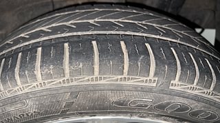 Used 2018 Hyundai Grand i10 [2017-2020] Asta 1.2 Kappa VTVT Petrol Manual tyres LEFT REAR TYRE TREAD VIEW