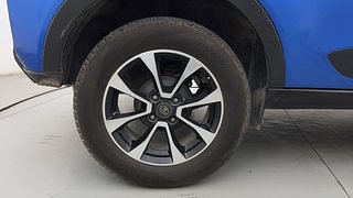 Used 2020 Tata Nexon XZA Plus Dualtone Roof (O) AMT Petrol Automatic tyres RIGHT REAR TYRE RIM VIEW