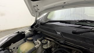 Used 2019 Ford Figo Aspire [2019-2021] Titanium 1.2 Ti-VCT Petrol Manual engine ENGINE RIGHT SIDE HINGE & APRON VIEW