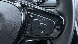 Used 2020 Tata Nexon XZA Plus Dualtone Roof (O) AMT Petrol Automatic top_features Cruise control