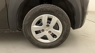 Used 2016 Renault Kwid [2015-2019] RXT Petrol Manual tyres RIGHT FRONT TYRE RIM VIEW