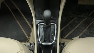 Used 2023 Maruti Suzuki Ciaz Zeta AT Petrol Petrol Automatic interior GEAR  KNOB VIEW
